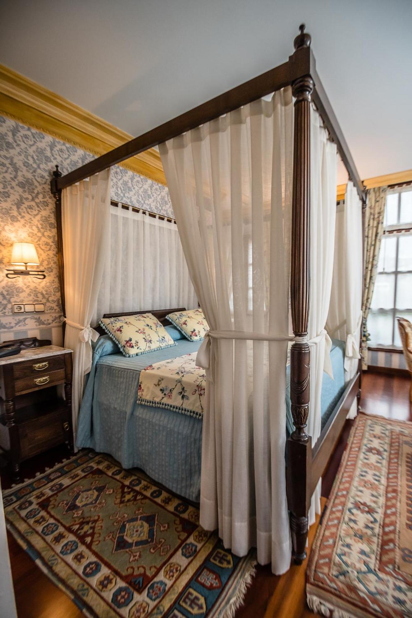 Hotel Palacete Real Villamayor  外观 照片